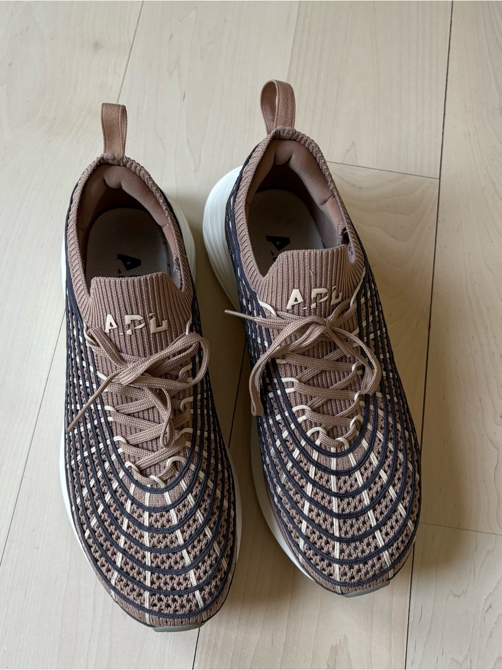 APL Techloom Zipline Sneakers size men’s 7.5, women’s size 9 and EU size 40 - Picture 5 of 12